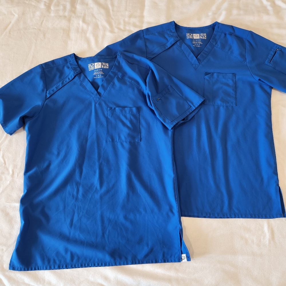 2 Men's WonderWink Renew Modern Fit Scrub Tops Size Small Blue